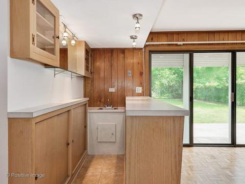 711 Pinecroft Dr, Roselle, IL 60172 photo 20