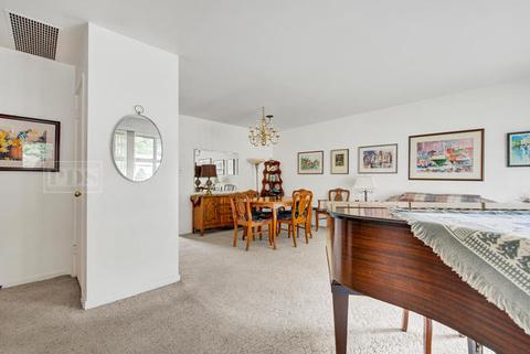477 E Park Ave, Elmhurst, IL 60126 photo 5