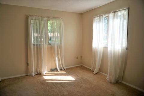 802 E Summer St, Paxton, IL 60957 photo 14