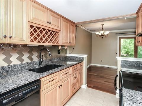 9 Kensington Loop, Elgin, IL 60123 photo 4