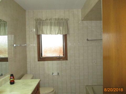 7960 W 80th Pl, Bridgeview, IL 60455 photo 12