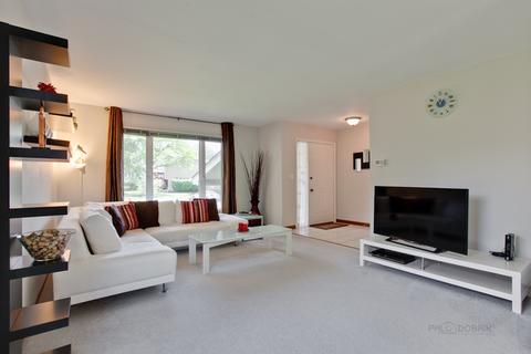 1980 Brookside Ln, Hoffman Estates, IL 60169 photo 7