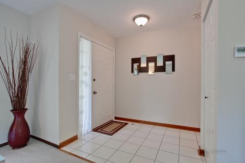 1980 Brookside Ln, Hoffman Estates, IL 60169 photo 22