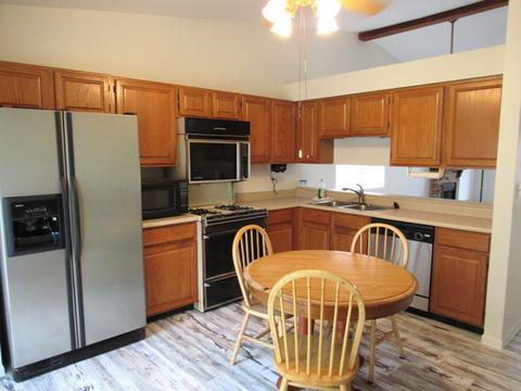 1349 Sebring Cir, Elgin, IL 60120 photo 9