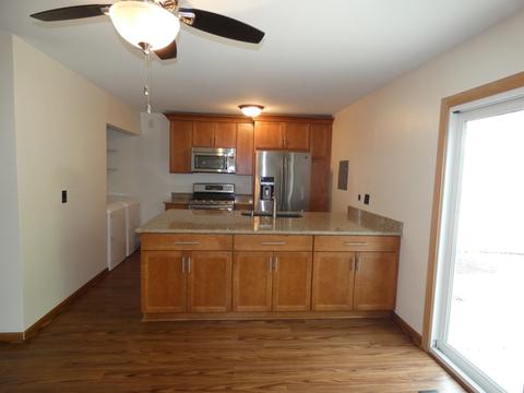 46 Silver Tree Cir, Cary, IL 60013 photo 4