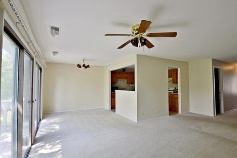 1131 Wildberry Ct #B2, Wheeling, IL 60090 photo 3