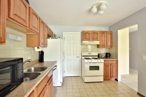 1131 Wildberry Ct #B2, Wheeling, IL 60090 photo 6
