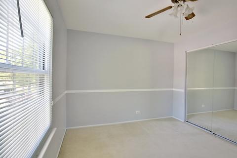 1131 Wildberry Ct #B2, Wheeling, IL 60090 photo 19