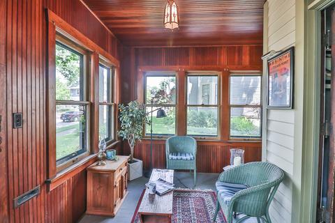 163 Hill Ave, Elgin, IL 60120 photo 3
