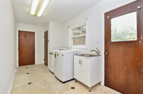 952 Suffield Ter, Northbrook, IL 60062 photo 10