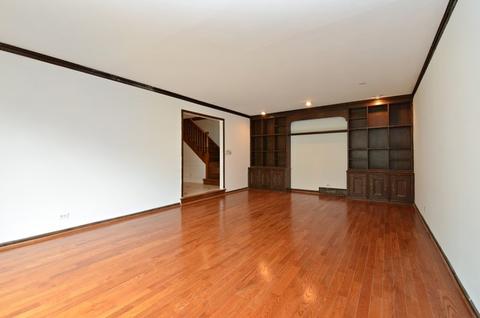 952 Suffield Ter, Northbrook, IL 60062 photo 3