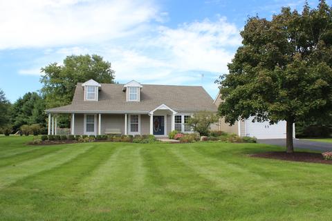 2320 Falcon Ln, Spring Grove, IL 60081 photo 1