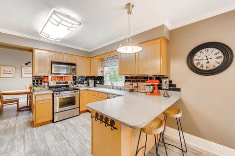974 Pearson Rd, Cary, IL 60013 photo 8