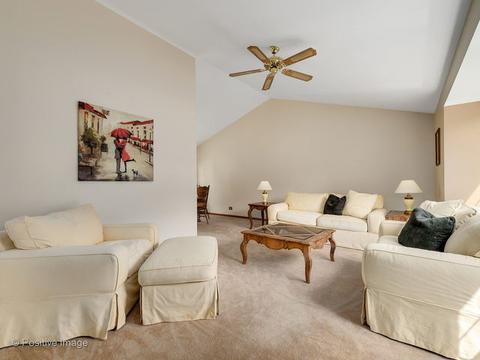 664 White Oak Ln, Bartlett, IL 60103 photo 5
