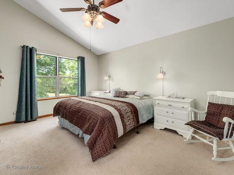 664 White Oak Ln, Bartlett, IL 60103 photo 16