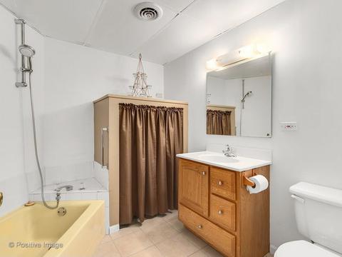 664 White Oak Ln, Bartlett, IL 60103 photo 23