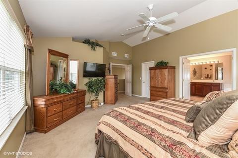 622 Biltmore Dr, Bartlett, IL 60103 photo 12