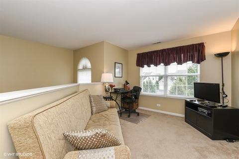 622 Biltmore Dr, Bartlett, IL 60103 photo 11
