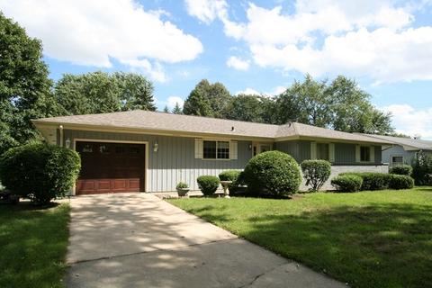 1695 Violet St, Aurora, IL 60505 photo 2
