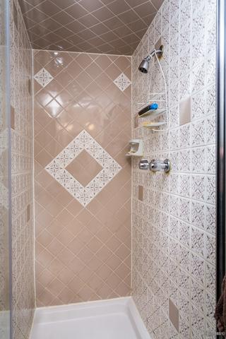 1033 E 49th St, Chicago, IL 60615 photo 17