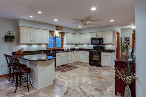 217 John Dr, Bartlett, IL 60103 photo 7
