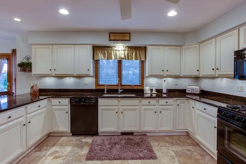 217 John Dr, Bartlett, IL 60103 photo 14