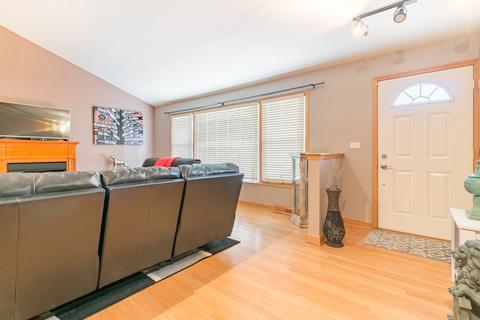 3232 Ronald Rd, Glenview, IL 60025 photo 2