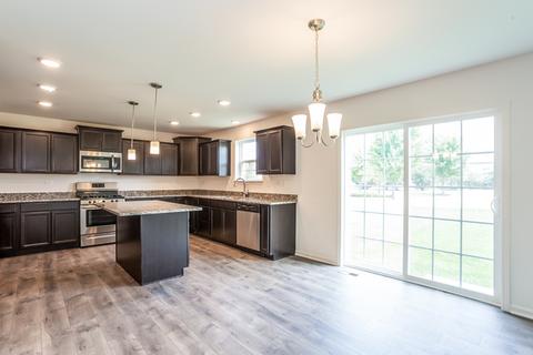 13407 Summergrove Dr, Plainfield, IL 60585 photo 3