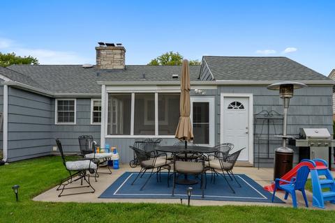2013 Robincrest Ln, Glenview, IL 60025 photo 21