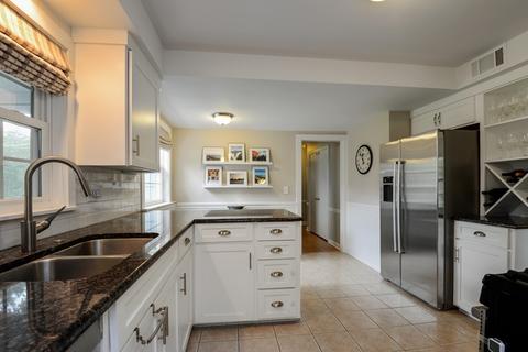 2013 Robincrest Ln, Glenview, IL 60025 photo 9