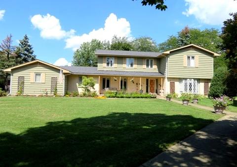 395 Cobblestone Dr, Aurora, IL 60506 photo 1