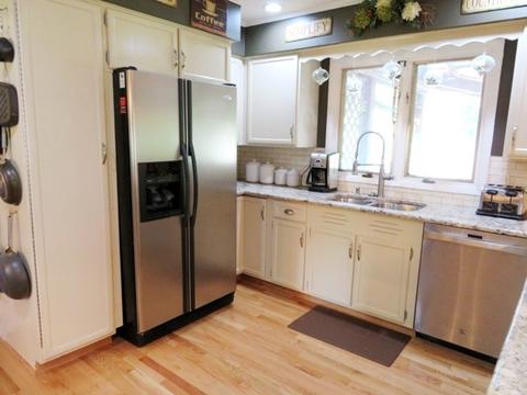 395 Cobblestone Dr, Aurora, IL 60506 photo 5