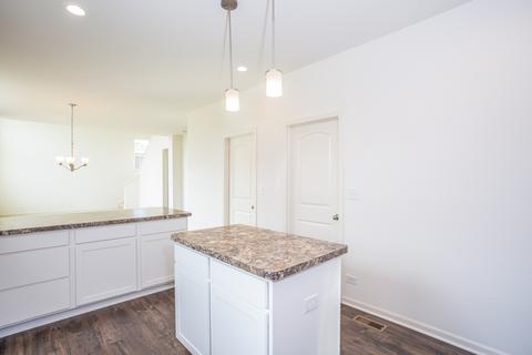 16945 S Callie Dr, Plainfield, IL 60586 photo 4