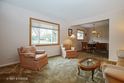 1085 N Bluebonnet Ln, Hoffman Estates, IL 60169 photo 3
