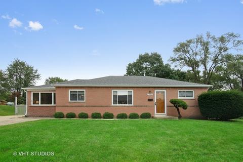 1085 N Bluebonnet Ln, Hoffman Estates, IL 60169 photo 1