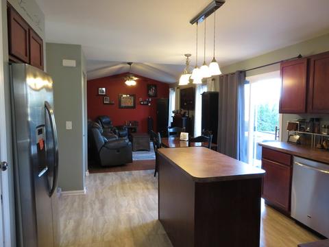 813 Grant Dr, Minooka, IL 60447 photo 6