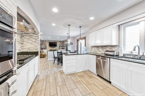 235 Maple Hill Rd, Glencoe, IL 60022 photo 8