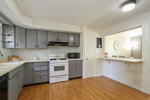 435 Lloyd St, Cary, IL 60013 photo 5