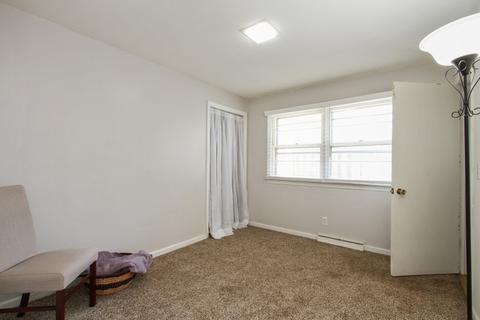 435 Lloyd St, Cary, IL 60013 photo 9