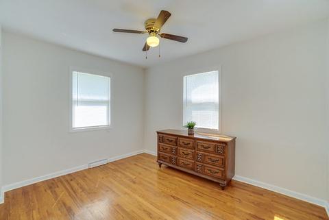 521 E Pleasure Ct, Aurora, IL 60506 photo 8