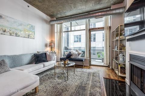 125 E 13th St #615, Chicago, IL 60605 photo 2