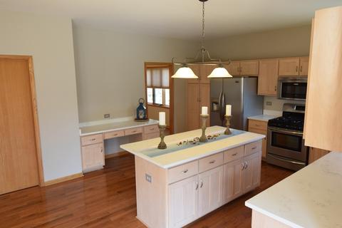 511 N 4th Ave, Addison, IL 60101 photo 4