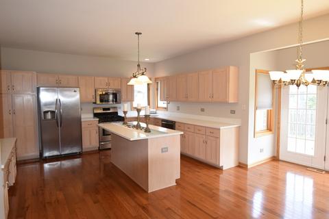 511 N 4th Ave, Addison, IL 60101 photo 2