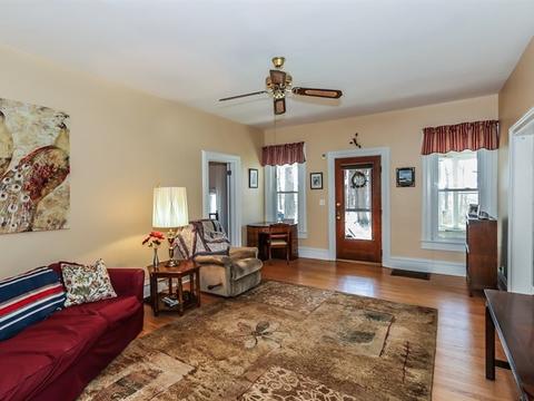 770 Hammond Ave, Elgin, IL 60120 photo 8