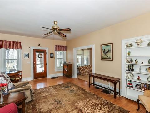 770 Hammond Ave, Elgin, IL 60120 photo 7