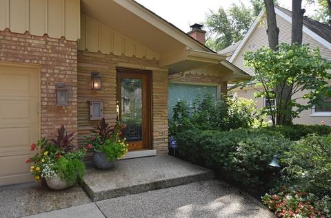 833 Indian Rd, Glenview, IL 60025 photo 3