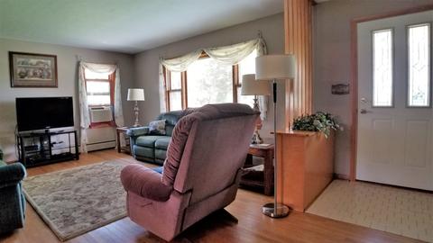 1105 Mongan Dr, Oregon, IL 61061 photo 3