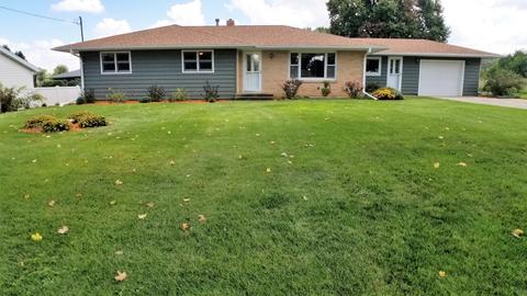 1105 Mongan Dr, Oregon, IL 61061 photo 2