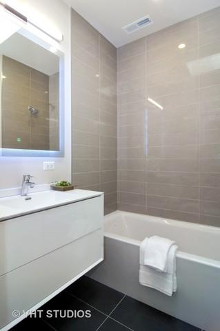 551 E 50th St, Chicago, IL 60615 photo 20