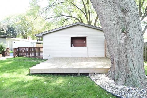19 Hampton Rd, Montgomery, IL 60538 photo 3